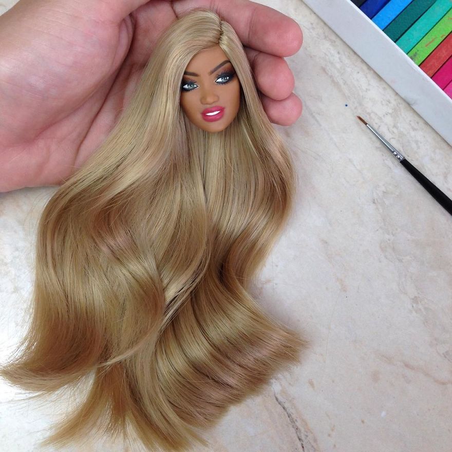 Brazilian Artist Creates Hyper-Realistic Barbie And You Can Have Yours In Any Way You Like Brazilian Artist Creates Hyper-Realistic Barbie And You Can Have Yours In Any Way You Like