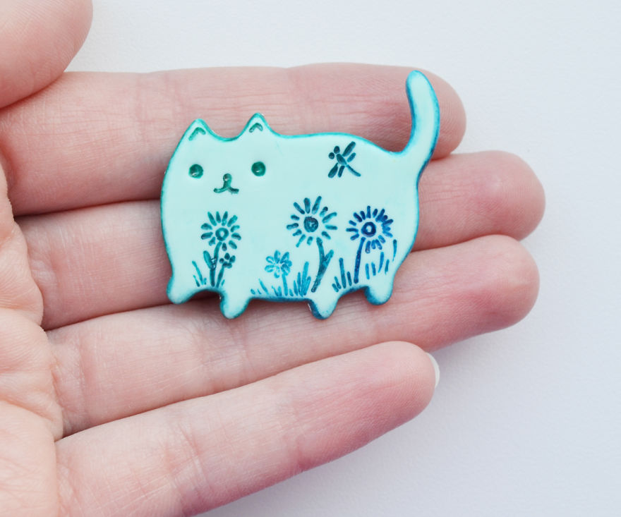 In My Free Time, I Design Cat Brooches From Polymer Clay In My Free Time, I Design Cat Brooches From Polymer Clay