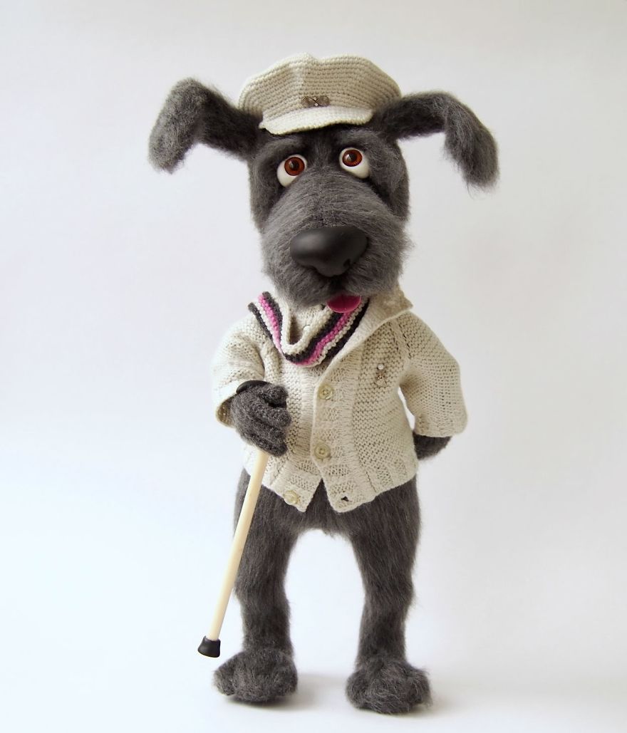 Russian Artist Knits One-Of-A-Kind Christmas Doggies Russian Artist Knits One-Of-A-Kind Christmas Doggies