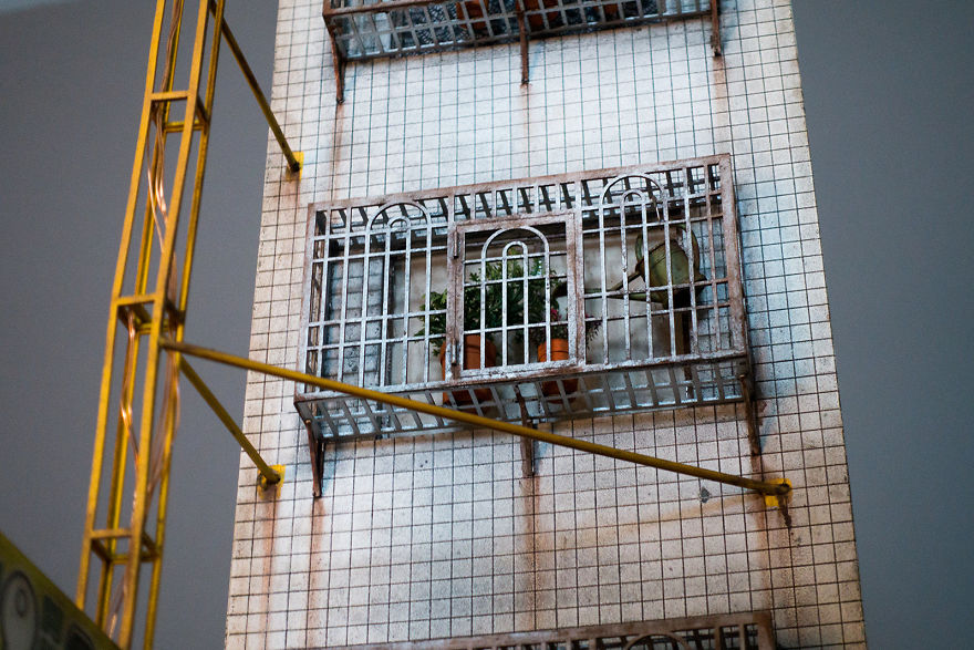 Urban Decay Miniature Sculptures