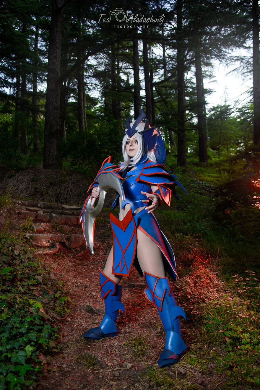 I Spend Hours Creating Cosplay Costumes From "Nothing"