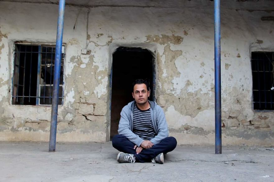 Photographer Captures Conceptual Photographs To Understand Kurds' Identity