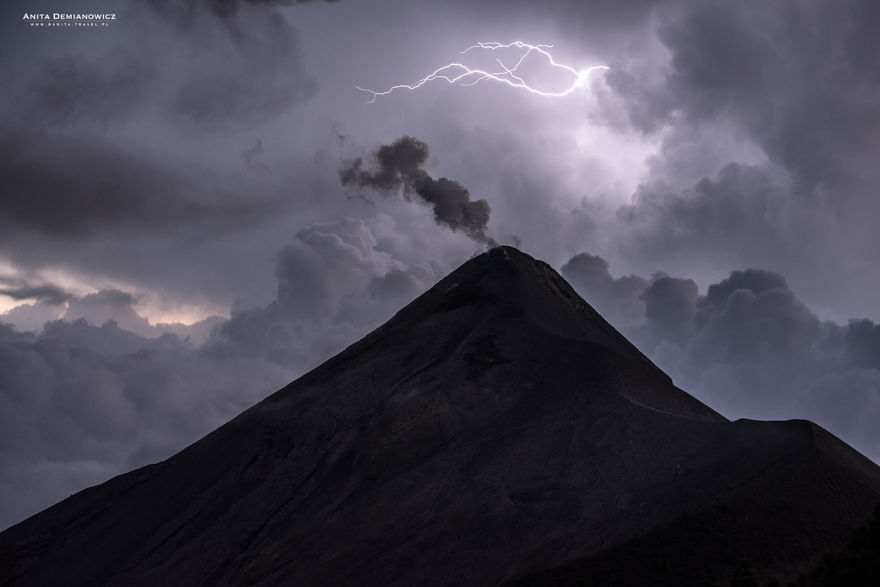 I Captured The Beauty Of The Volcano Fuego During The Eruption I Captured The Beauty Of The Volcano Fuego During The Eruption