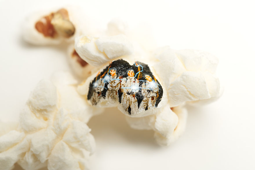 Artist Paints Miniatures On Popcorn Inspired By His Favorite Movies Artist Paints Miniatures On Popcorn Inspired By His Favorite Movies