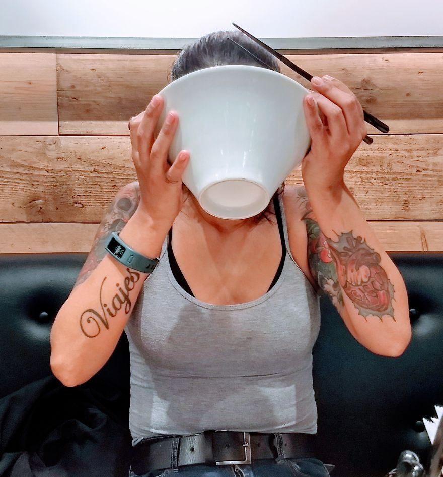 I Am An Artist Who Lives Out Of My Luggage So I Can Travel The World I Am An Artist Who Lives Out Of My Luggage So I Can Travel The World