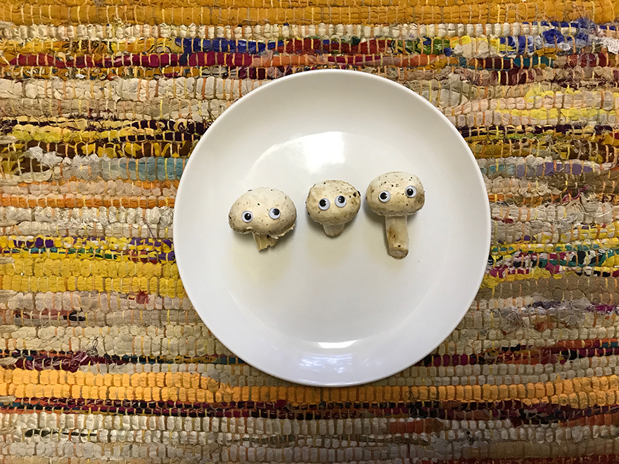 I Play With My Food By Adding Googly Eyes To Everything I Play With My Food By Adding Googly Eyes To Everything