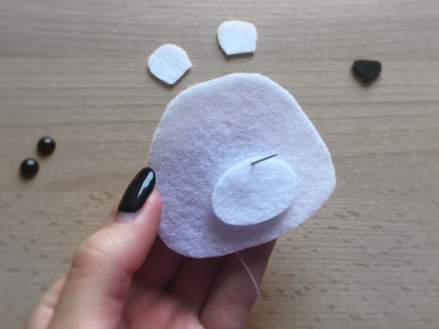 How To Sew A Felt Polar Bear Explained In 12 Simple Steps How To Sew A Felt Polar Bear Explained In 12 Simple Steps