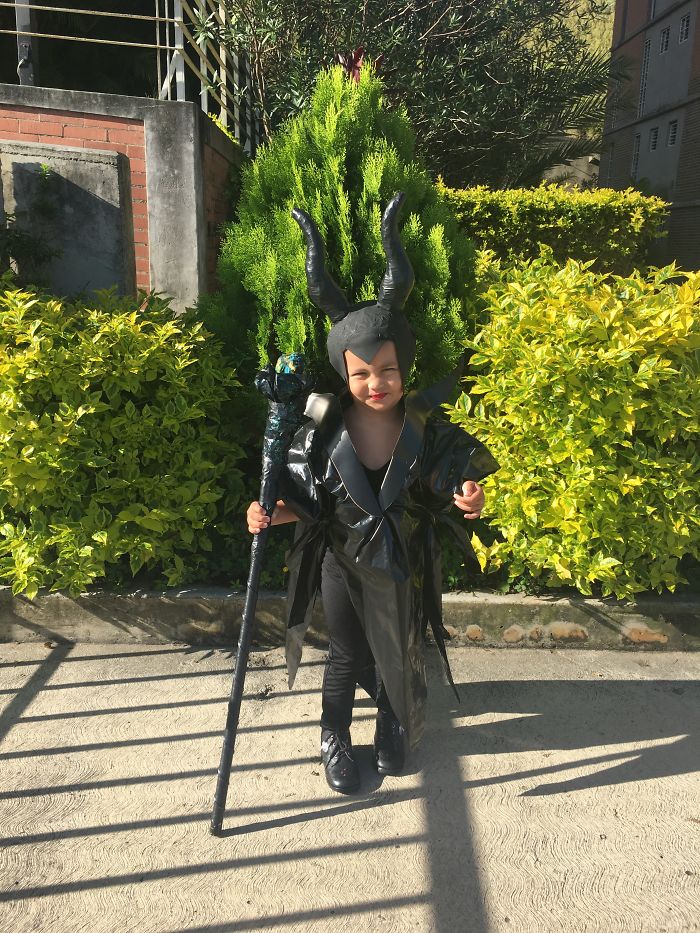 We Did A Maleficent Diy With Recycle Materiales For This 3 Year Old Handsome