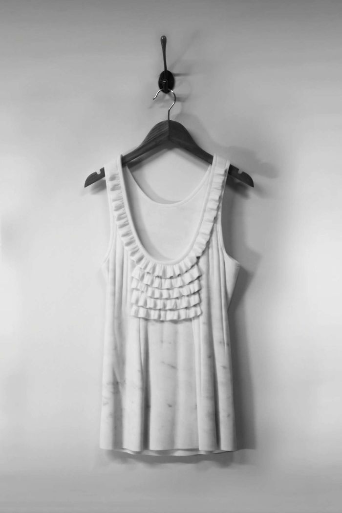 Artist Makes Impressive Sculptures Of Accessories And Fashionable Clothes In Marble
