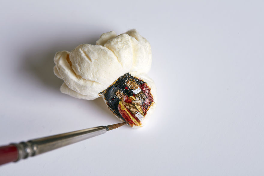 Artist Paints Miniatures On Popcorn Inspired By His Favorite Movies