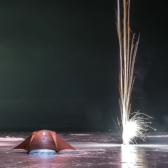 This Woman Has Fun On Instagram With Photos Of People Pretending To Sleep In The Middle Of Nowhere