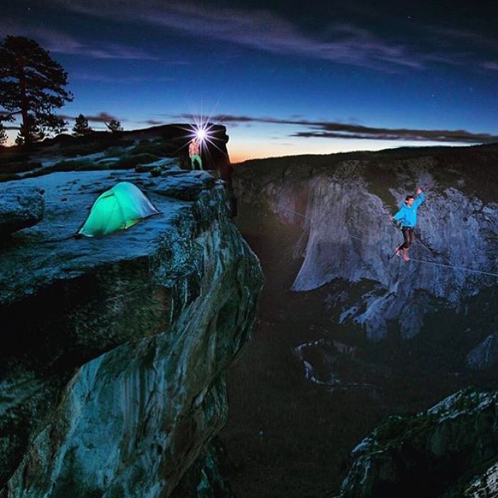 This Woman Has Fun On Instagram With Photos Of People Pretending To Sleep In The Middle Of Nowhere