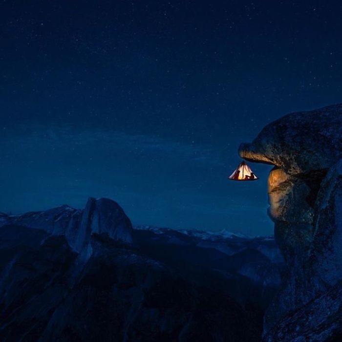 This Woman Has Fun On Instagram With Photos Of People Pretending To Sleep In The Middle Of Nowhere