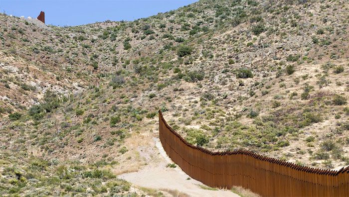 Cards Against Humanity Bought A Piece Of US-Mexico Border So Trump Can't Build His Wall, And Here's How Cards Against Humanity Bought A Piece Of US-Mexico Border So Trump Can't Build His Wall, And Here's How