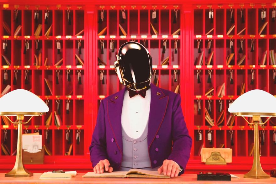 Those Guys Just Photoshopped The Daft Punk In Every Memorable Movie Scene