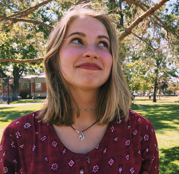 All Daughter Wants For Christmas Is For Dad's Hotel Carpet Instagram To Go Viral, Internet Responds