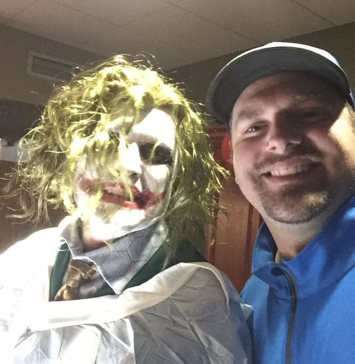 This Doctor Delivered A Baby On Halloween Dressed Up As The Joker This Doctor Delivered A Baby On Halloween Dressed Up As The Joker