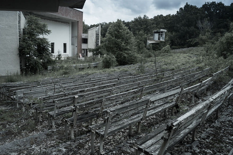 The Abandoned Cinema "Cosmos"
