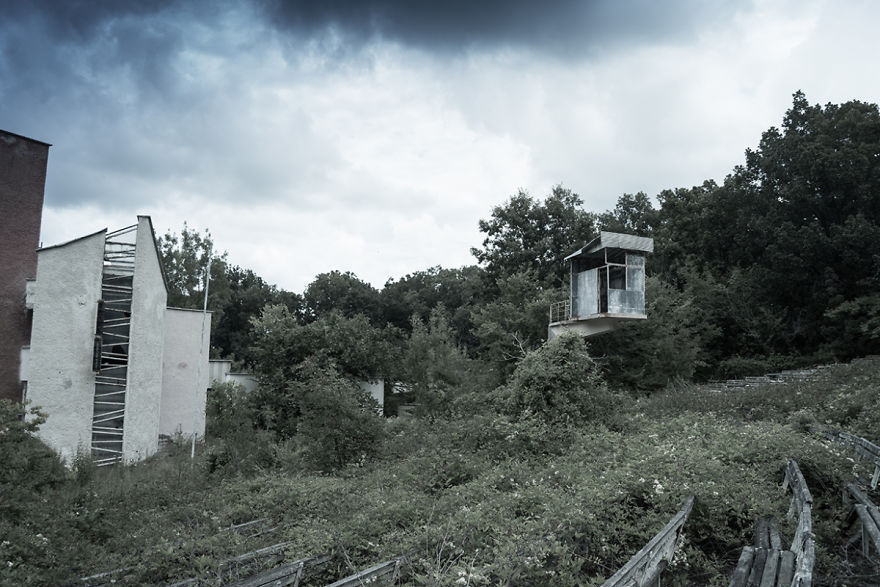 The Abandoned Cinema "Cosmos"