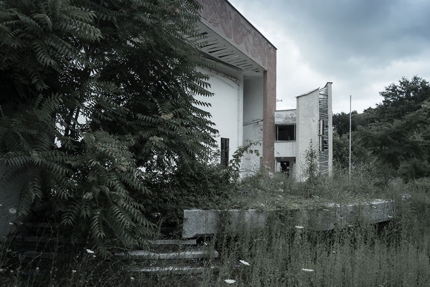 The Abandoned Cinema "Cosmos"
