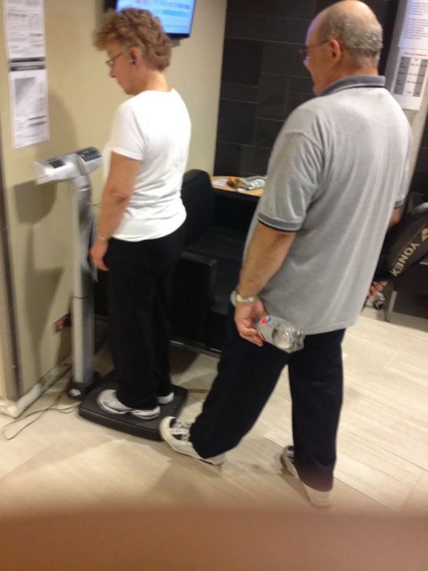 She Kept Getting On And Off The Scale Confused, And This Went On For 7 Minutes