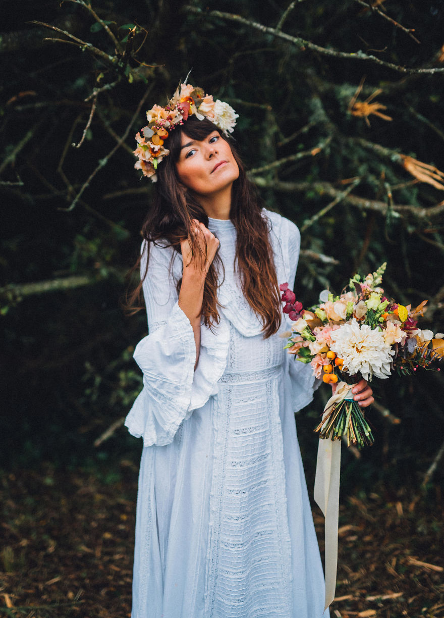40 Years Later, Daughter Decides To Give Her Mother's Wedding Dress A Second Life 40 Years Later, Daughter Decides To Give Her Mother's Wedding Dress A Second Life
