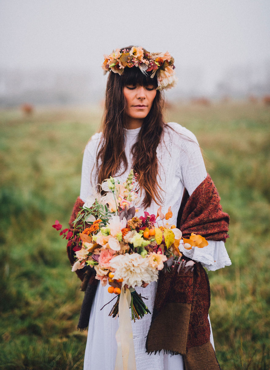 40 Years Later, Daughter Decides To Give Her Mother's Wedding Dress A Second Life
