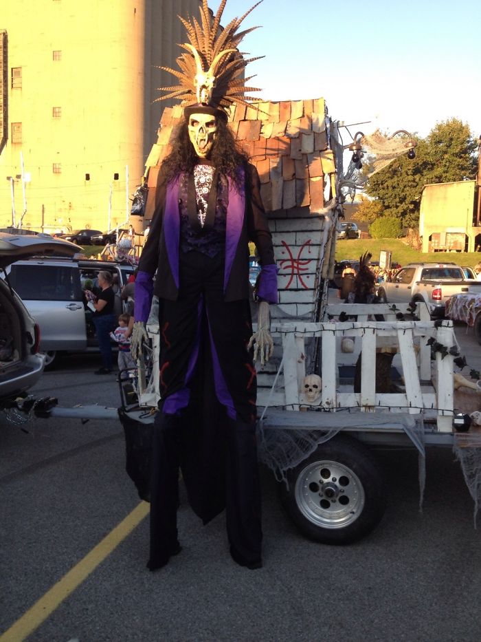 Voodoo King I Created/ Sewed. My Halloween Parade Float I Also Made. Real Goat Skull!