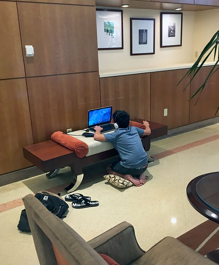 4 Star Resort In The Heart Of South Beach. Kid Has His Priorities Straight