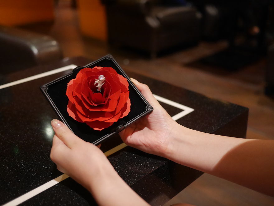 "Grace" Ring Case : The Most Romantic Way To Propose "Grace" Ring Case : The Most Romantic Way To Propose