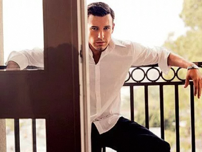 The Sexiest Men Alive From 1990 To 2017 According To People Magazine Covers The Sexiest Men Alive From 1990 To 2017 According To People Magazine Covers