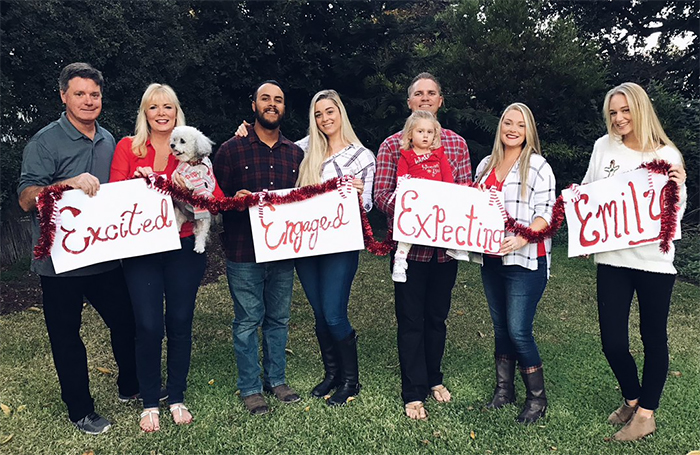 This Family's Christmas Card Goes Viral After People Notice One Savage Detail