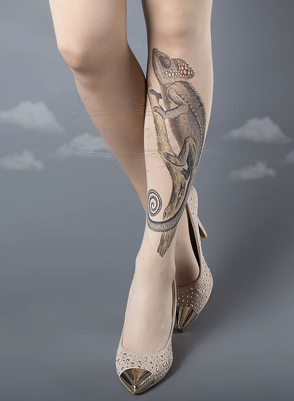 Tattoo socks with chameleon design, worn with beige heels, ideal for non-committal tattoo lovers.