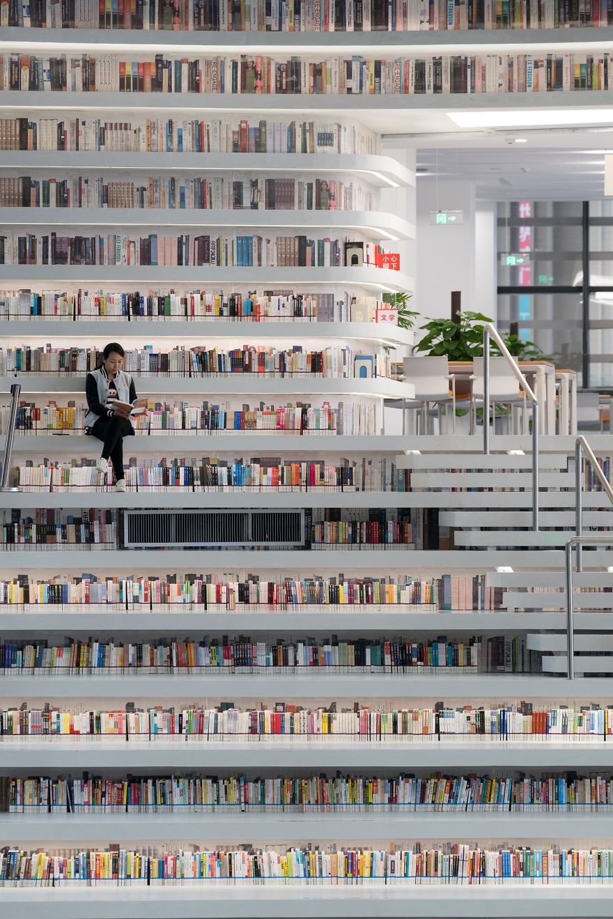China Opens World's Coolest Library With 1.2 Million Books, And Its Interior Will Take Your Breath Away China Opens World's Coolest Library With 1.2 Million Books, And Its Interior Will Take Your Breath Away