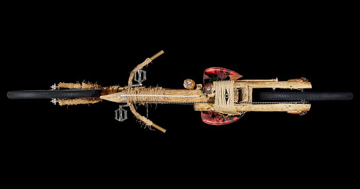 Under-Bikes: I Photograph Bicycles From Underneath