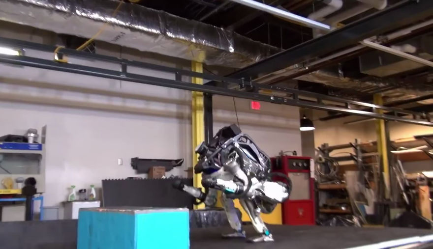 This Robot Pulled Off An Impossible Backflip And The Internet Goes Nuts, Predicting The Rise Of Terminators