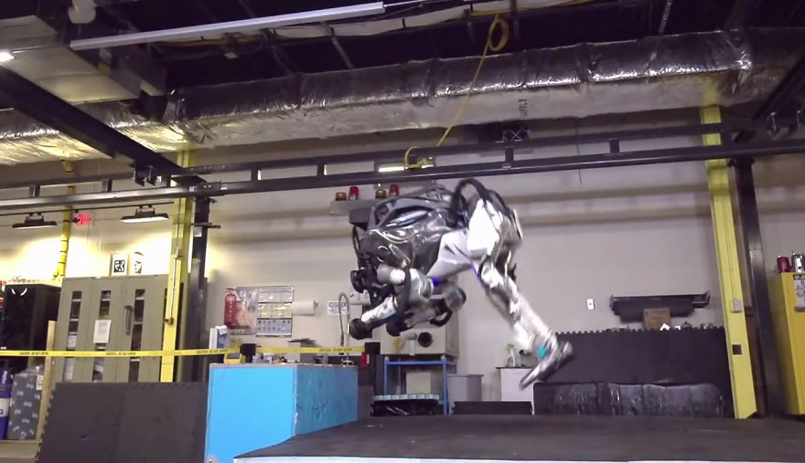 This Robot Pulled Off An Impossible Backflip And The Internet Goes Nuts, Predicting The Rise Of Terminators