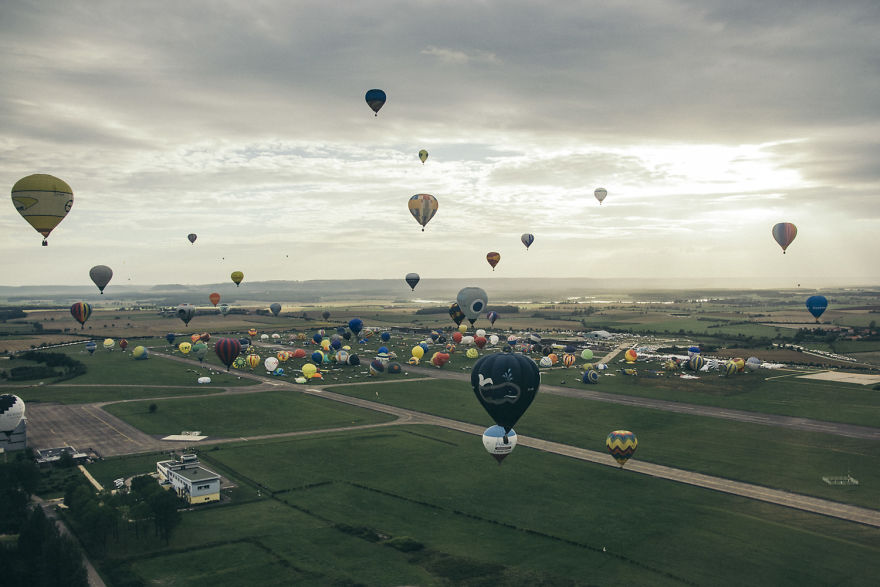 On A Balloon Ride - Photo Series At The Mondial Air Balloon 2017
