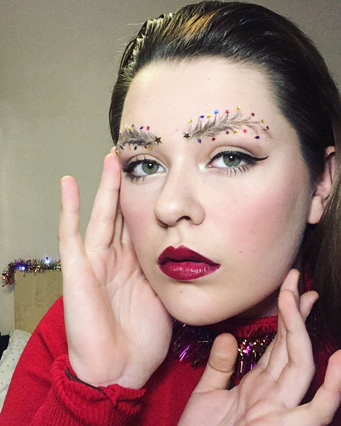 Christmas-Tree-Eyebrows-Taytay_xx