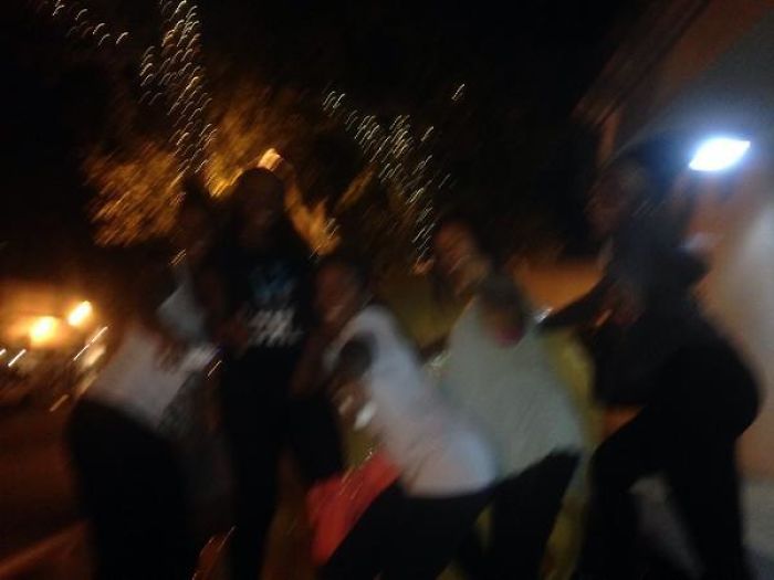 How Your Picture Come Out Even When The Stranger You Asked To Take The Pic Says "Perfect"