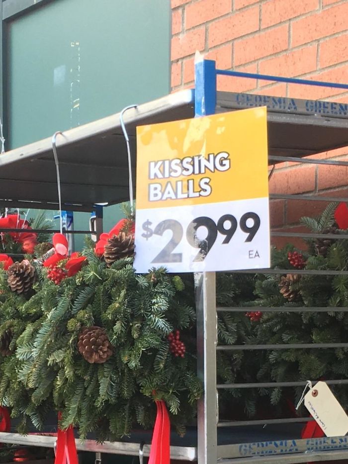 Mistletoe Is A 2016 Thing