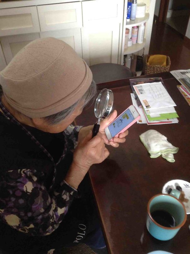 My 90-Year-Old Grandma From Japan, Showing Us How She Zooms In With An iPhone