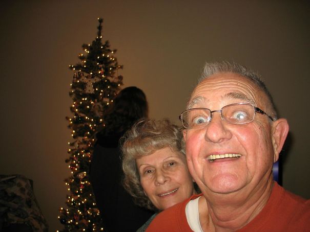 My Grandpa Tried To Take A Selfie With My Grandma. This Is How It Turned Out