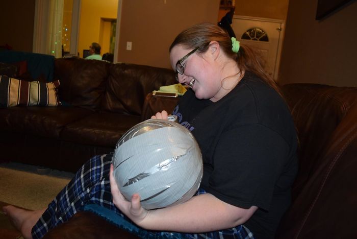 This Guy Wanted To Take Revenge For His Sister’s Obnoxious Gift Last Year, And The Result Is Pure, Packaged Evil This Guy Wanted To Take Revenge For His Sister’s Obnoxious Gift Last Year, And The Result Is Pure, Packaged Evil