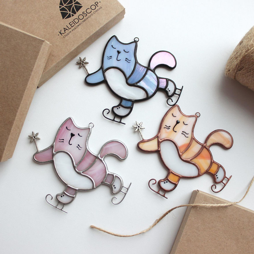 Colourful Glass Kaleidoscope: 20+ Beautiful Christmas Tree Decorations