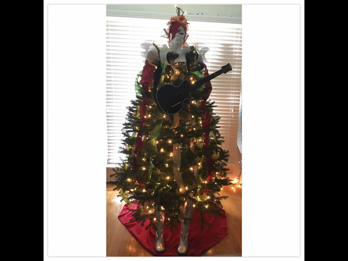 Twiggy Sawdust: My Diy Tree Last Year.