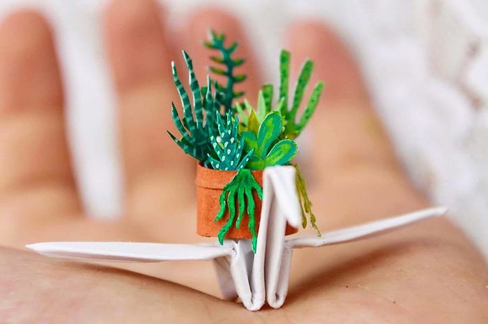 I Folded And Decorated An Origami Crane Every Day, For 1000 Days