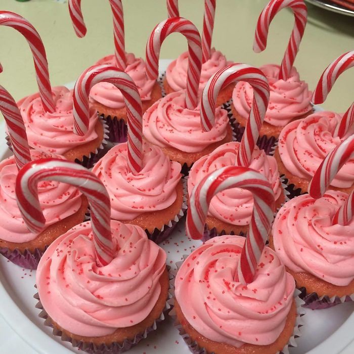 Creative-Holiday-Cupcake-Recipes