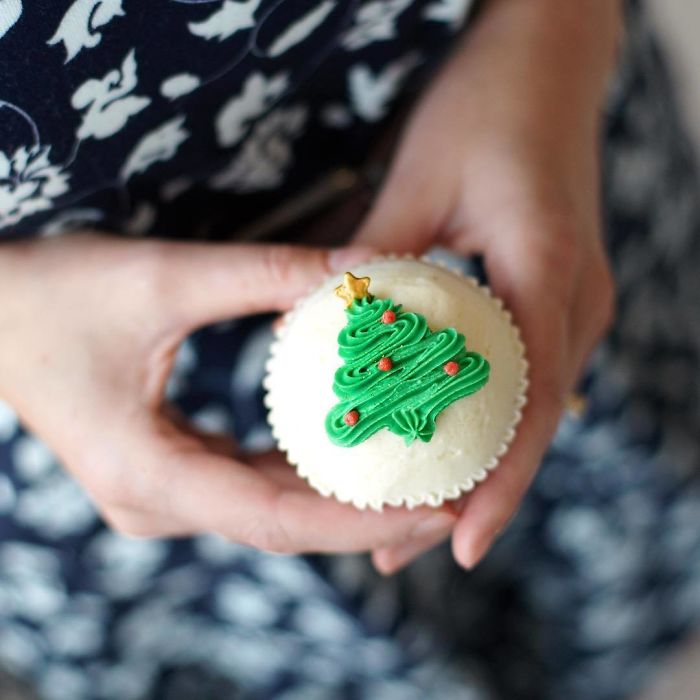 Creative-Holiday-Cupcake-Recipes