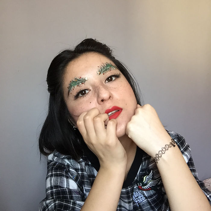 Christmas-Tree-Eyebrows-Taytay_xx